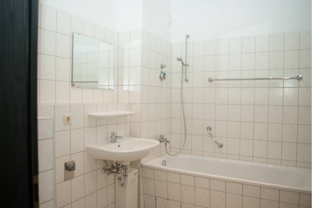 Bad mit Wanne