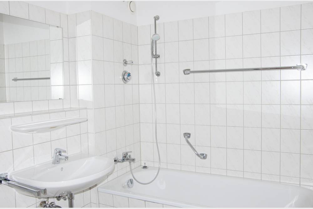 Bad mit Wanne