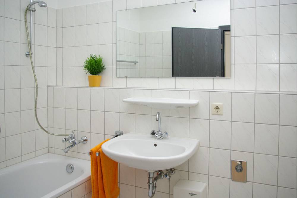 Bad mit Wanne